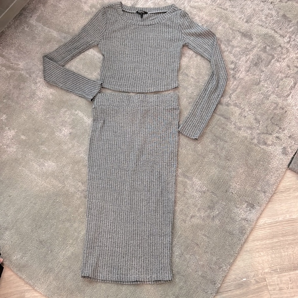 Two piece crop top skirt set
